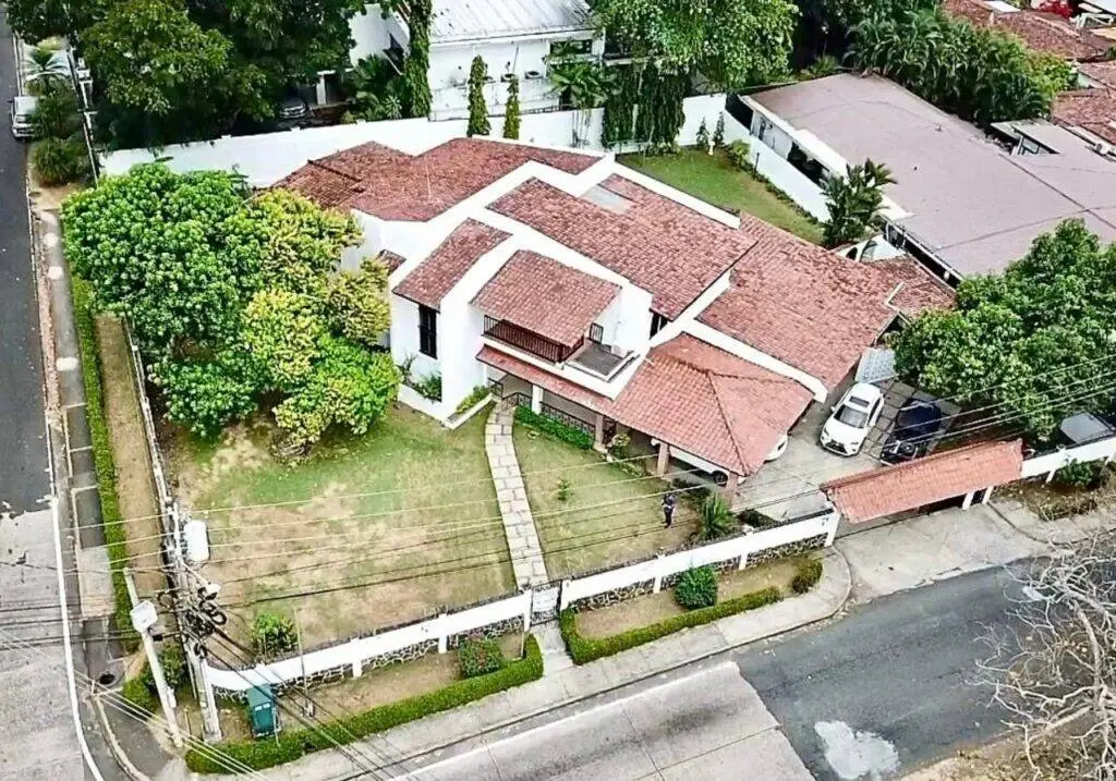 Casa en Venta en San Francisco Panamá Panamá | $975,000 | MLS# 19520