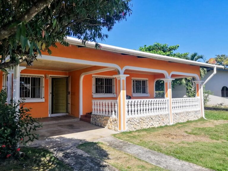 Casa en Venta en Dolega Chiriqui Panamá | $112,000 | MLS# 20137