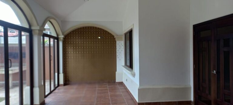 Casa en Venta en Juan Díaz Panamá Panamá | $580,000 | MLS# 21174