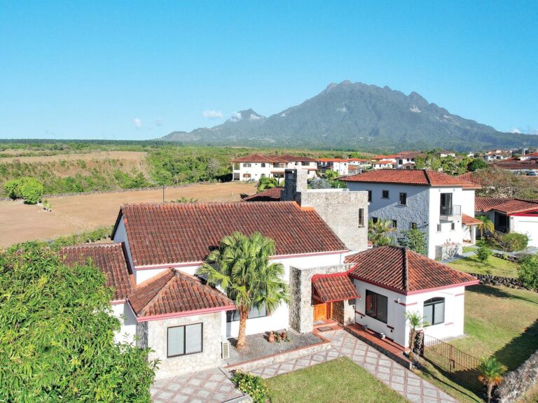 Casa en Venta en Dolega Chiriqui Panamá | $495,000 | MLS# 21500