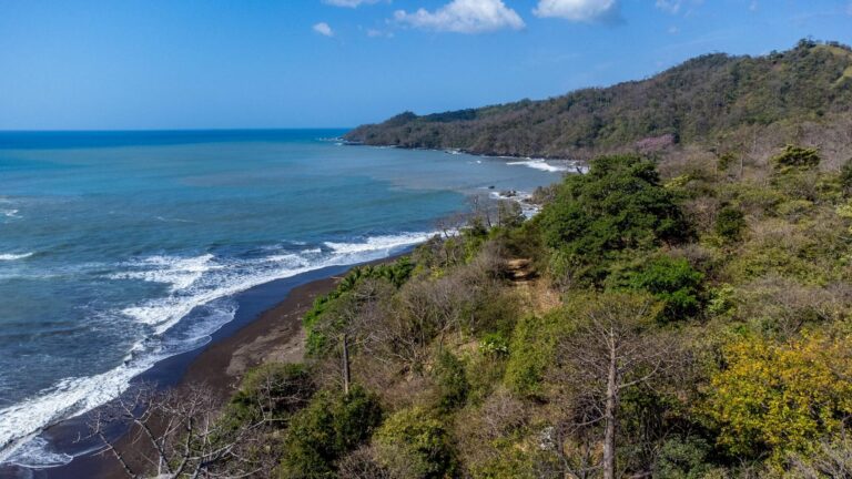Terreno en Venta en Cambutal Los Santos Panamá | $150,000 | MLS# 21875