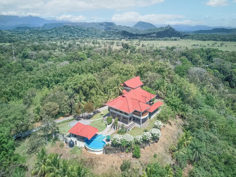 Casa en Venta en San Lorenzo Chiriqui Panamá | $2,999,000 | MLS# 22542