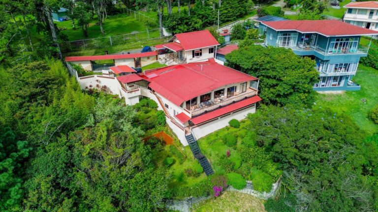 Casa en Venta en Alto Boquete Chiriqui Panamá | $664,900 | MLS# 22769
