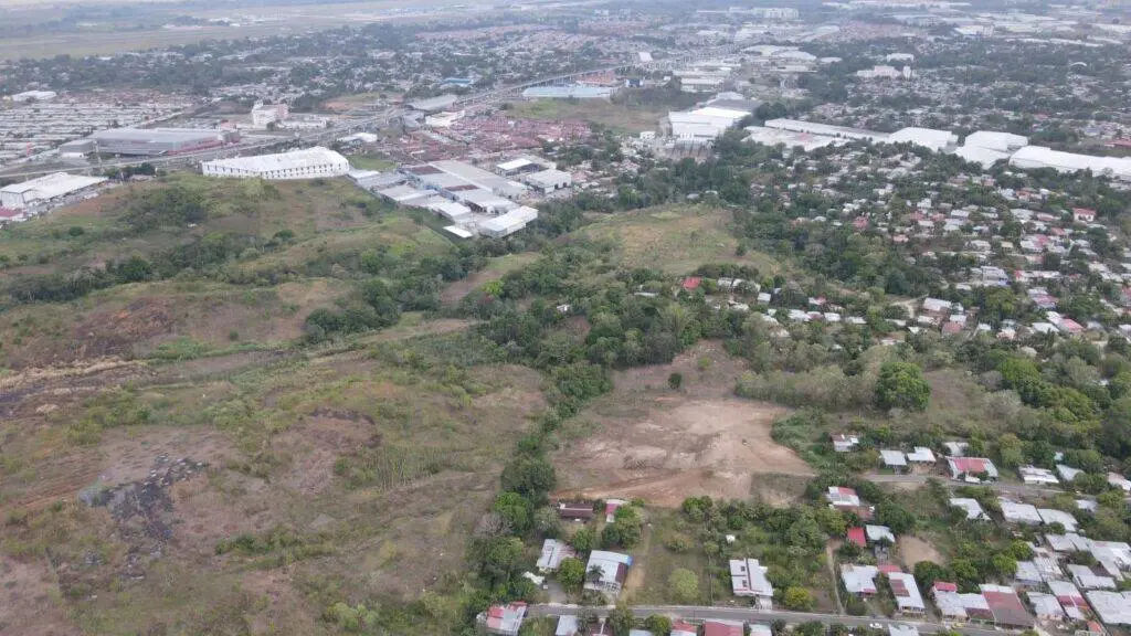 en Venta en Tocumen Panamá Panamá | $6,000,000 | MLS# 22881