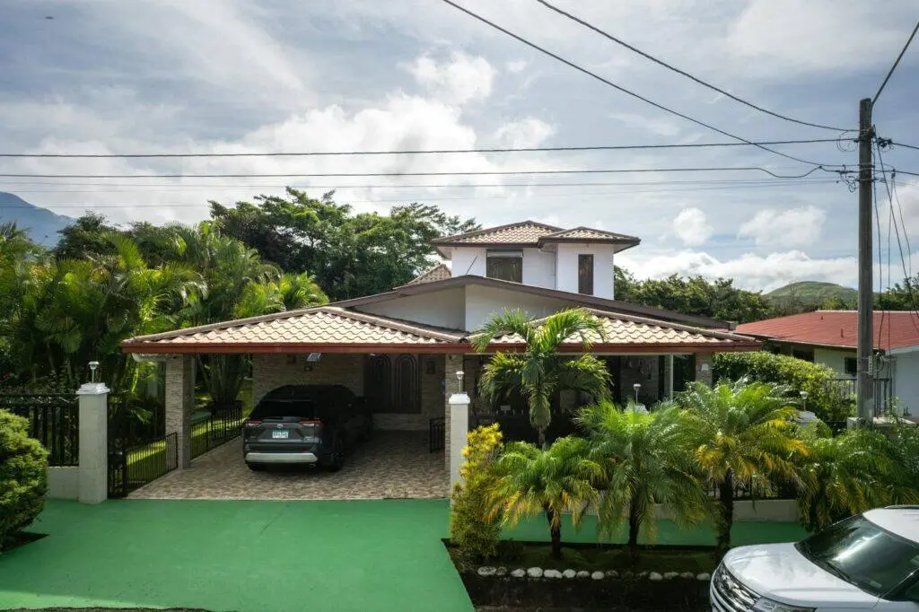 Casa en Venta en Alto Boquete Chiriqui Panamá | $355,000 | MLS# 23288
