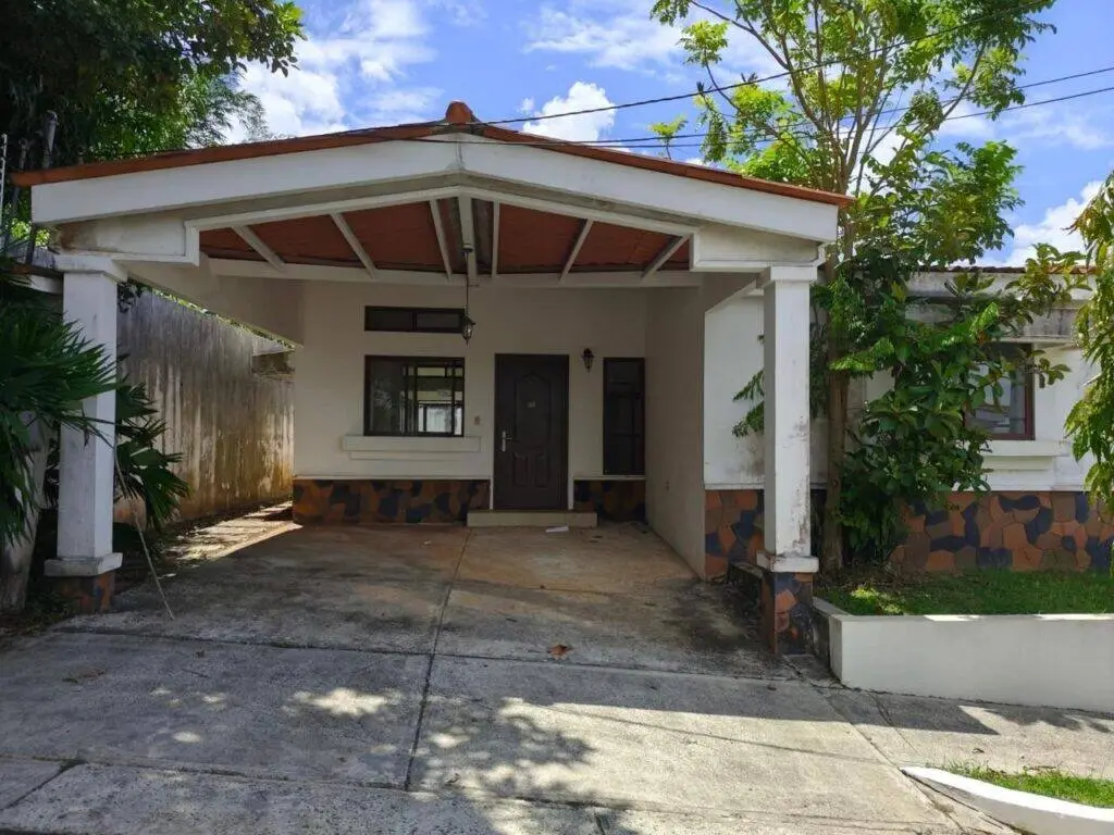 Casa en Venta en Juan Demóstenes Arosemena Panamá Oeste Panamá | $123,500 | MLS# 23373
