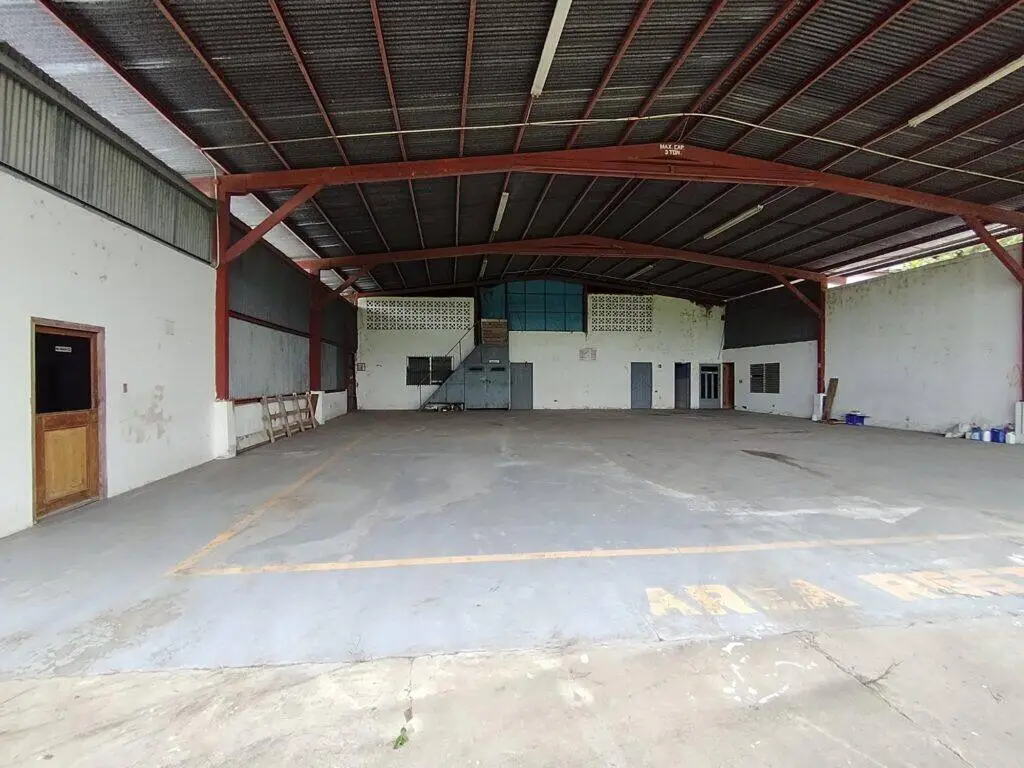 Galera Industrial con Helipuerto en Venta en David, Chiriquí, Panamá | 10,000 m² de Terreno Comercial