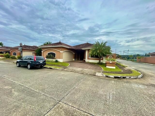 Casa en Venta en Juan Díaz Panamá Panamá | $600,000 | MLS# 23794