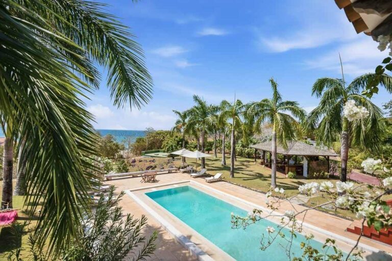 Casa en Venta en Pedasí Los Santos Panamá | $1,800,000 | MLS# 23896
