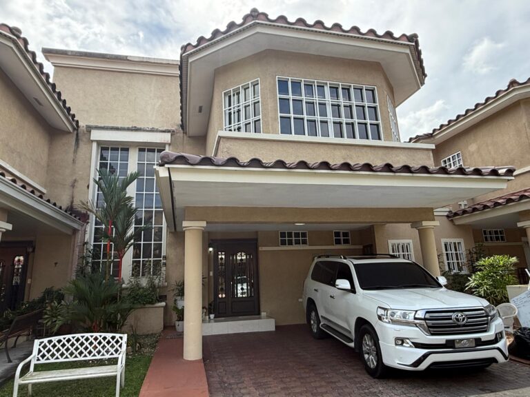 Casa en Venta en Ancón Panamá Panamá | $380,000 | MLS# 24094