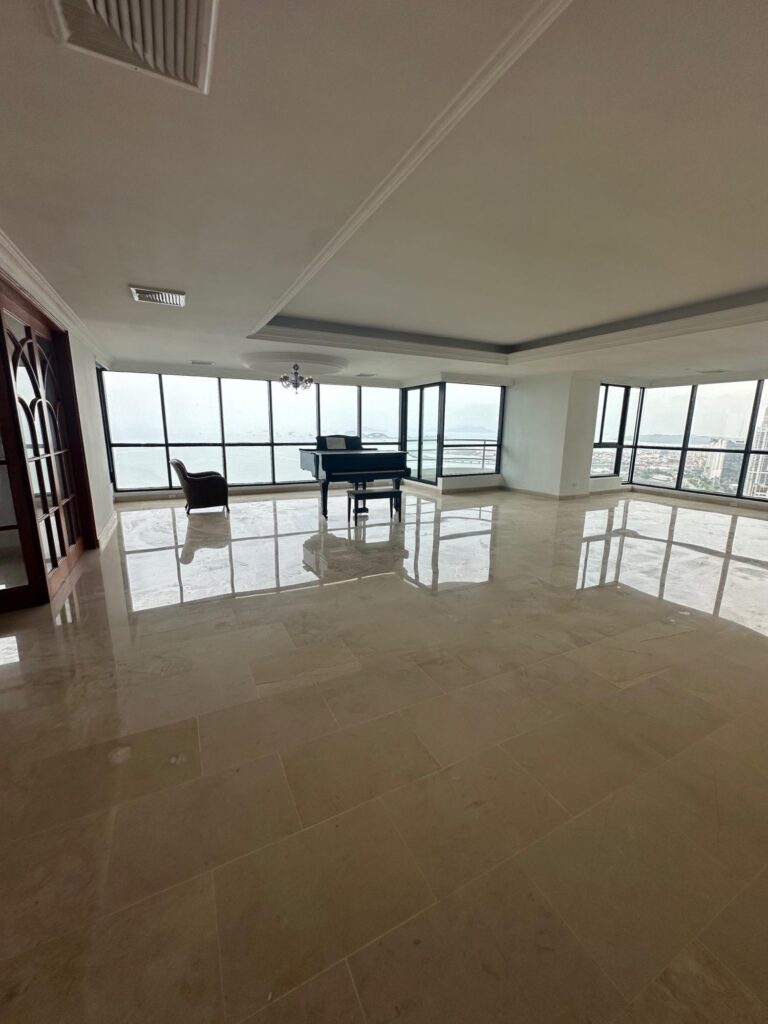 Apartamento en Alquiler en Bella Vista Panamá Panamá | $4,500 | MLS# 24114