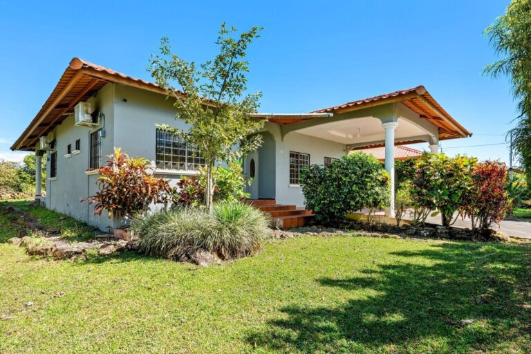 Casa en Venta en Alto Boquete Chiriqui Panamá | $349,000 | MLS# 24179