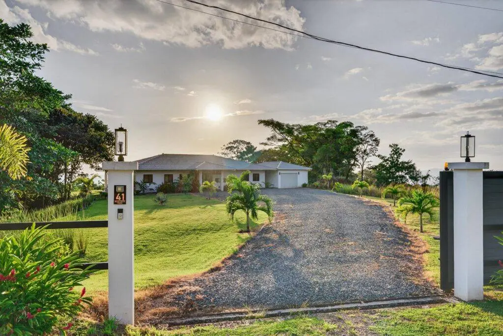 Casa en Venta en Quebro Veraguas Panamá | $1,200,000 | MLS# 24210