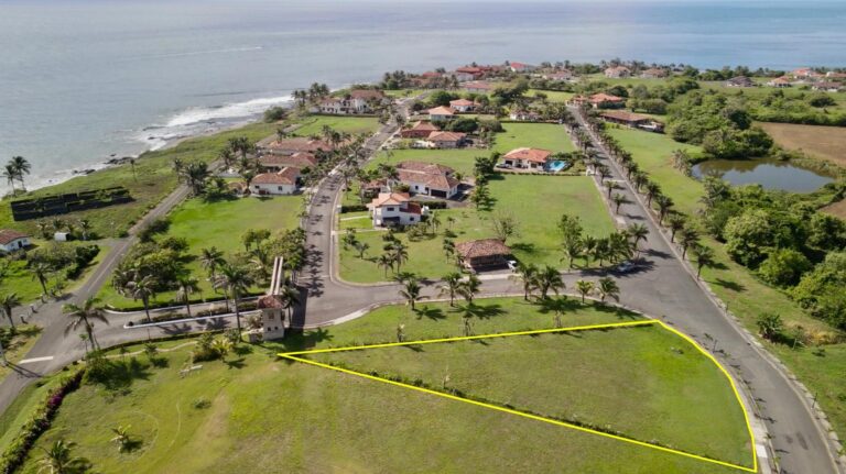 Terreno en Venta en Pedasí Los Santos Panamá | $99,000 | MLS# 24418