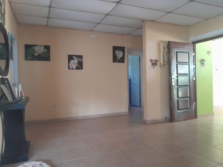 Casa en Alquiler en Las Cumbres Panamá Panamá | $198,000 | MLS# 24560