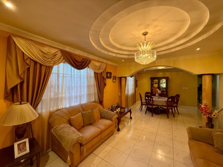 Casa en Venta en Amelia Denis de Icaza Panamá Panamá | $250,000 | MLS# 24568