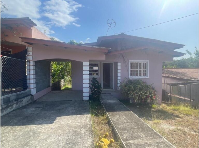 Casa en Venta en Santiago Veraguas Panamá | $73,000 | MLS# 24584