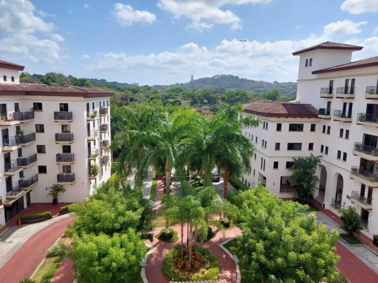 Apartamento en Venta en Ancón Panamá Panamá | $385,000 | MLS# 24628