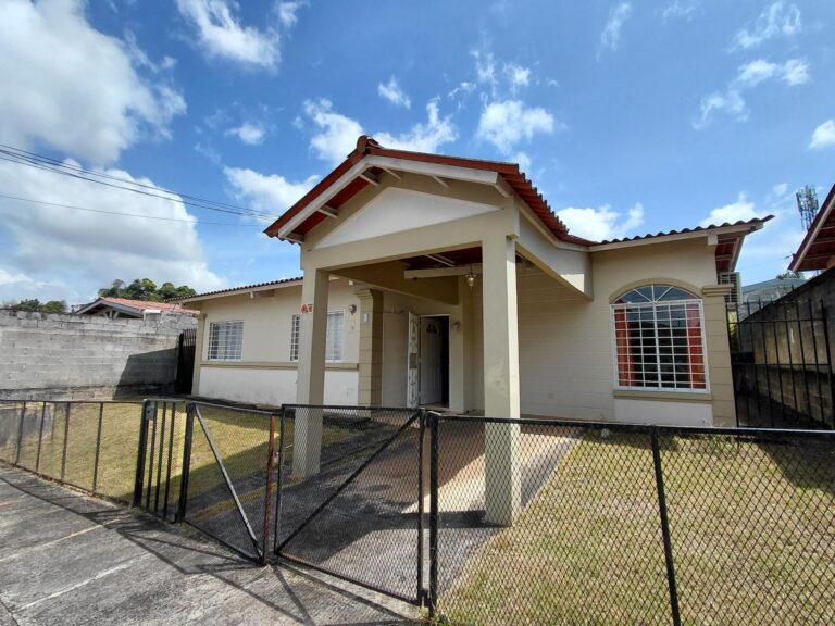 Casa en Venta en Las Cumbres Panamá Panamá | $140,000 | MLS# 24677