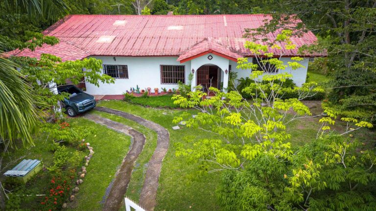 Casa en Venta en El Espino Panamá Oeste Panamá | $350,000 | MLS# 24755