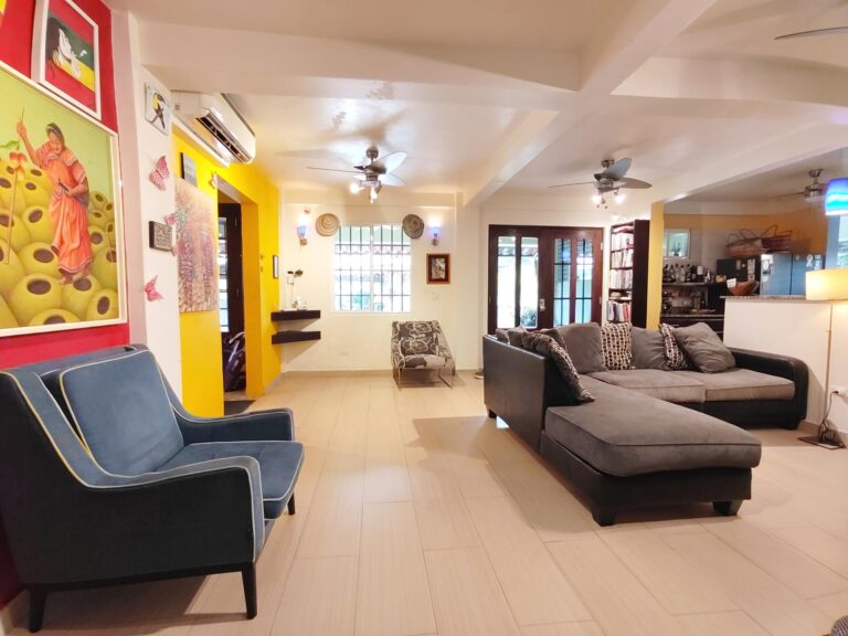 Casa en Venta en El Espino Panamá Oeste Panamá | $390,000 | MLS# 24757