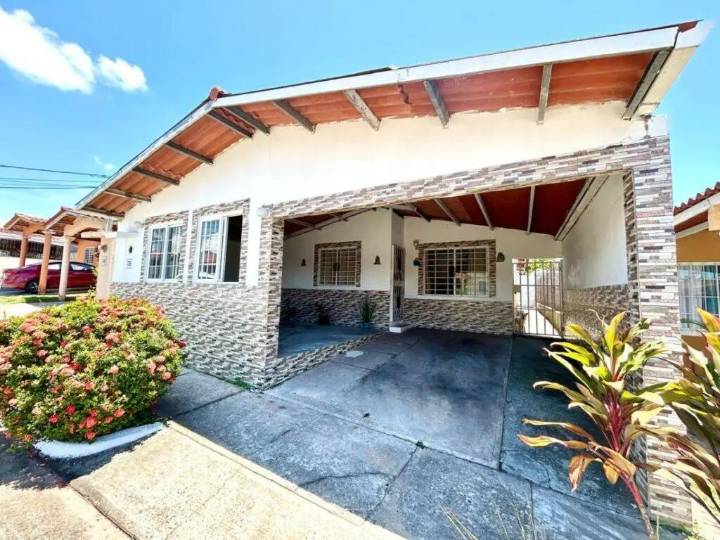 Casa en Venta en Vista Alegre Panamá Oeste Panamá | $100,000 | MLS# 24908