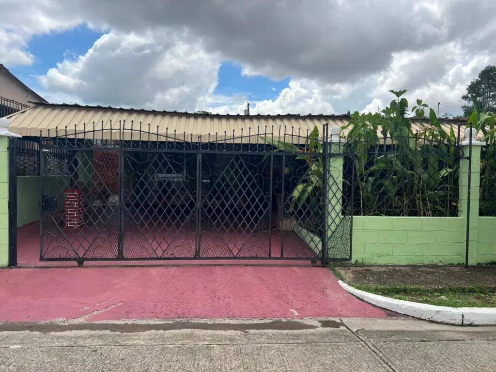 Casa en Venta en Rufina Alfaro Panamá Panamá | $125,000 | MLS# 24949