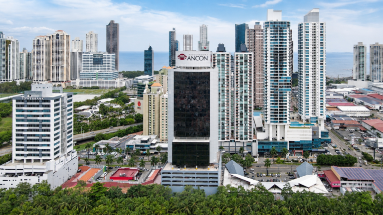 en Venta en Juan Díaz Panamá Panamá | $229,500 | MLS# 24967