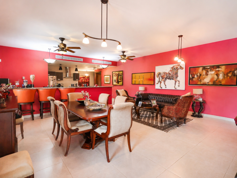 Apartamento en Venta en San Felipe Panamá Panamá | $650,000 | MLS# 25023
