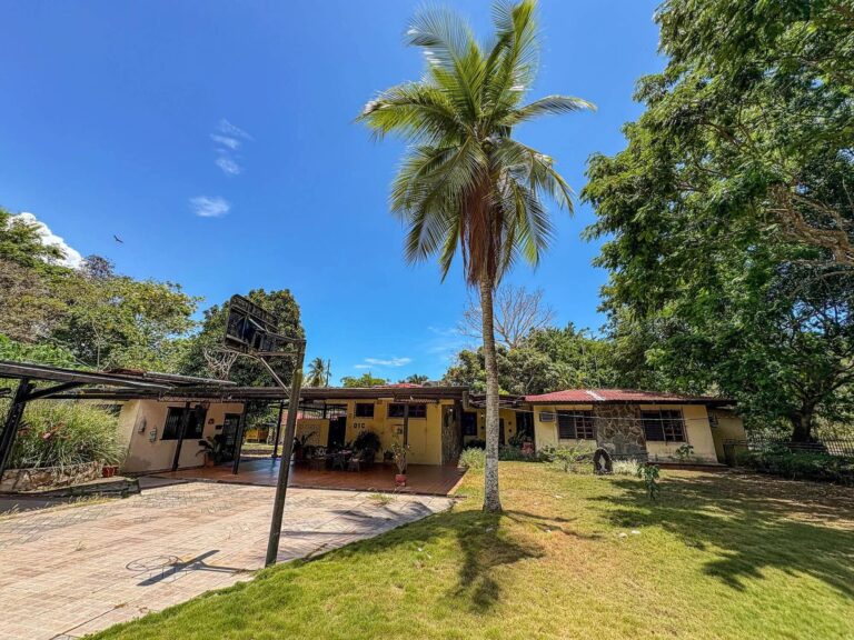 Casa en Venta en Puerto Armuelles Chiriqui Panamá | $150,000 | MLS# 25206