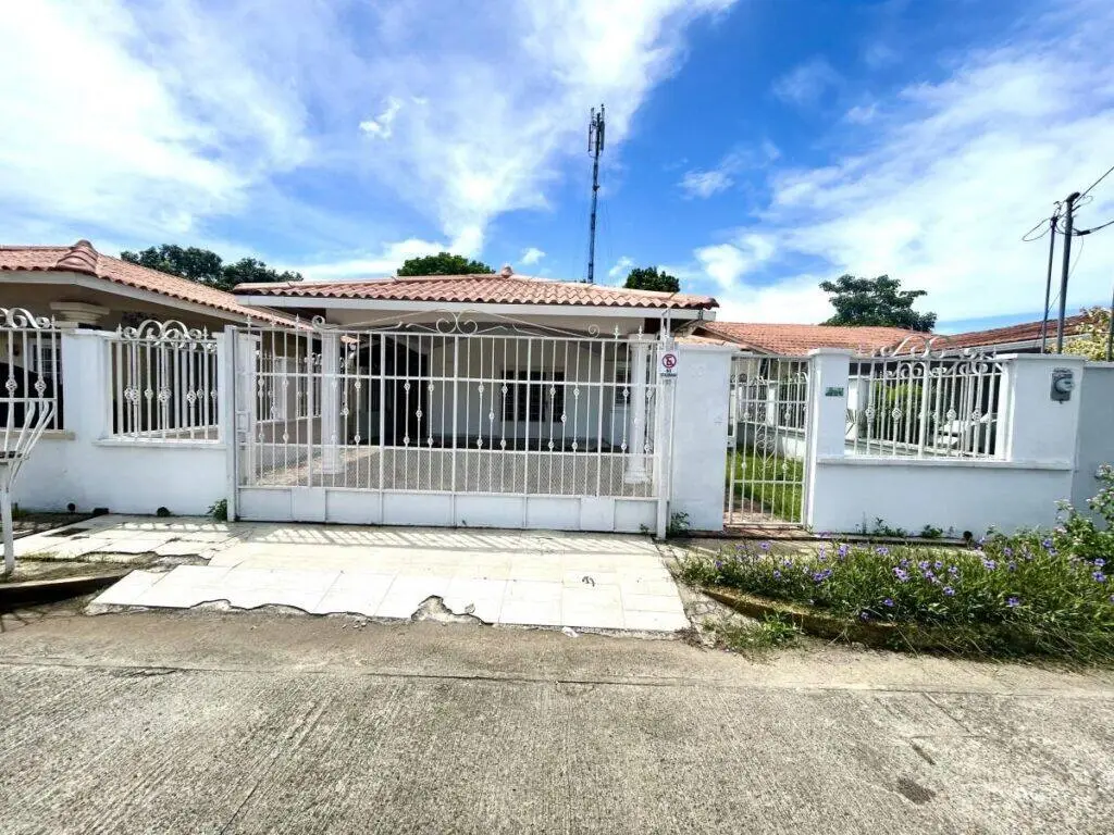 Casa en Venta en Juan Demóstenes Arosemena Panamá Oeste Panamá | $162,000 | MLS# 25217