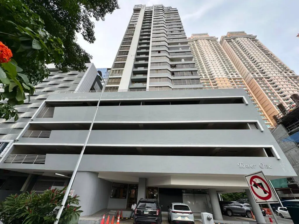 Apartamento en Venta en Bella Vista Panamá Panamá | $260,000 | MLS# 25232
