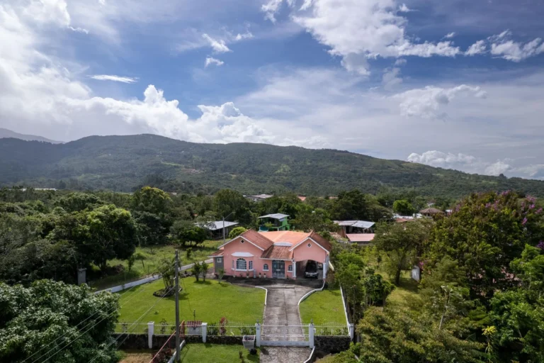 Casa en Venta en Alto Boquete Chiriqui Panamá | $299,000 | MLS# 25353