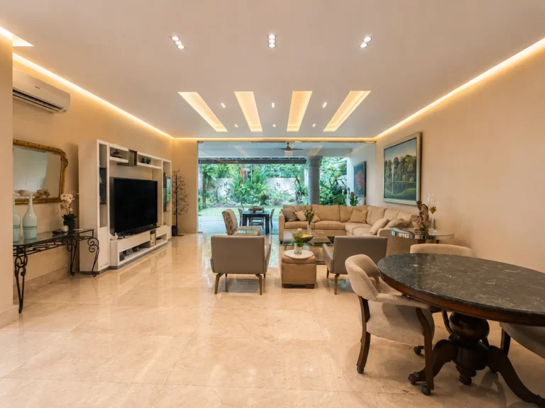 Casa en Venta en San Francisco Panamá Panamá | $698,000 | MLS# 25378