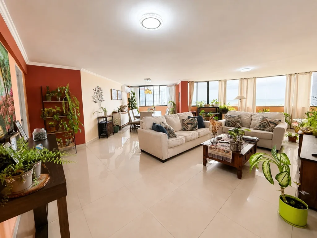 Apartamento en Alquiler en Bella Vista Panamá Panamá | $1,900 | MLS# 25435