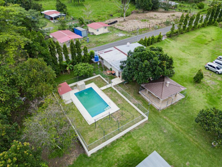 Casa en Venta en Bágala Chiriqui Panamá | $260,000 | MLS# 25453