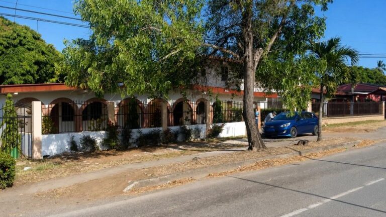 Casa en Venta en Las Tablas Los Santos Panamá | $310,573 | MLS# 25607