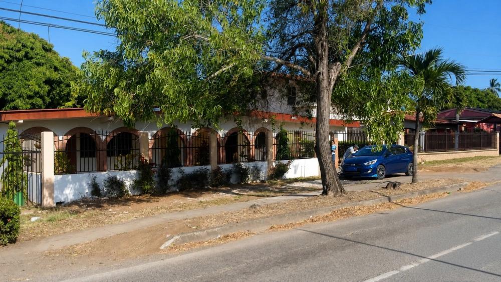 Casa en Venta en Las Tablas Los Santos Panamá | $310,573 | MLS# 25607