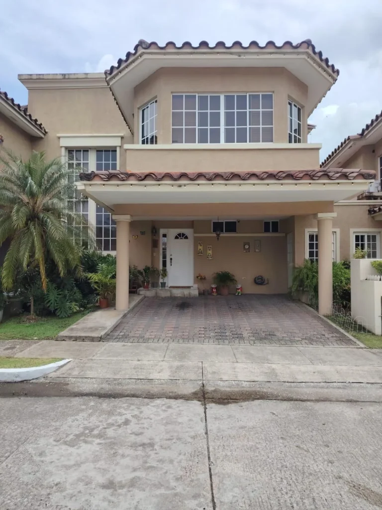 Casa en Venta en Ancón Panamá Panamá | $435,000 | MLS# 25752