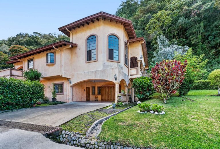 Casa en Venta en Bajo Boquete Chiriqui Panamá | $539,000 | MLS# 25779