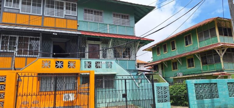 Casa en Venta en Cristobal Colón Panamá | $165,000 | MLS# 25788