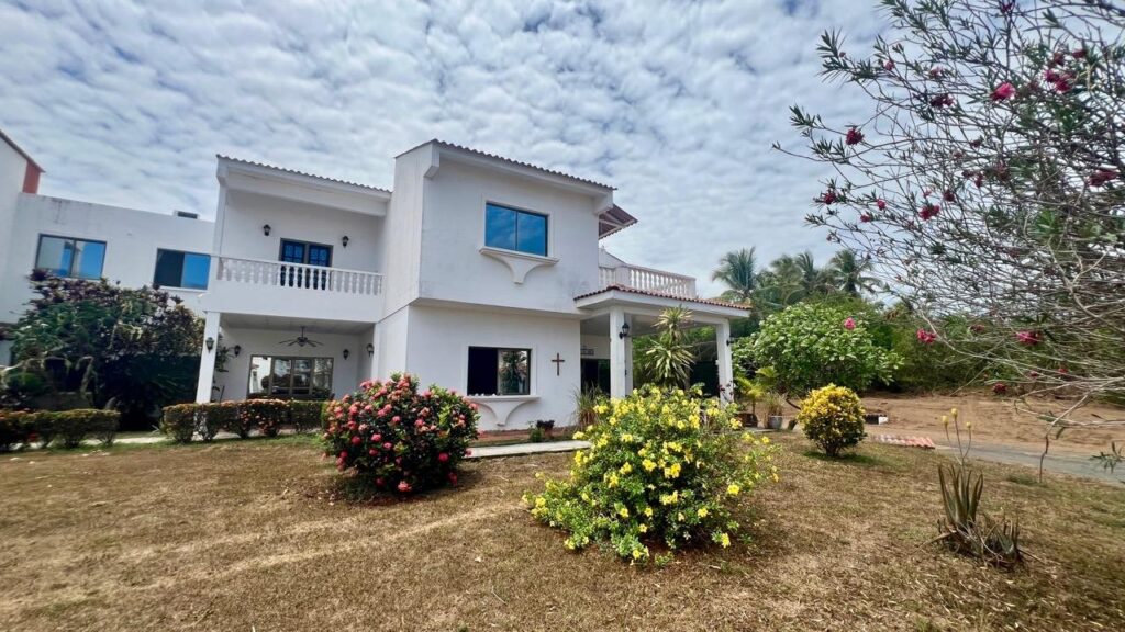 Casa en Venta en Las Tablas Los Santos Panamá | $225,000 | MLS# 25821