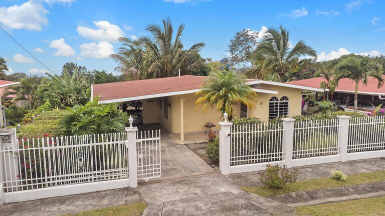 Casa en Venta en Alto Boquete Chiriqui Panamá | $185,000 | MLS# 25827