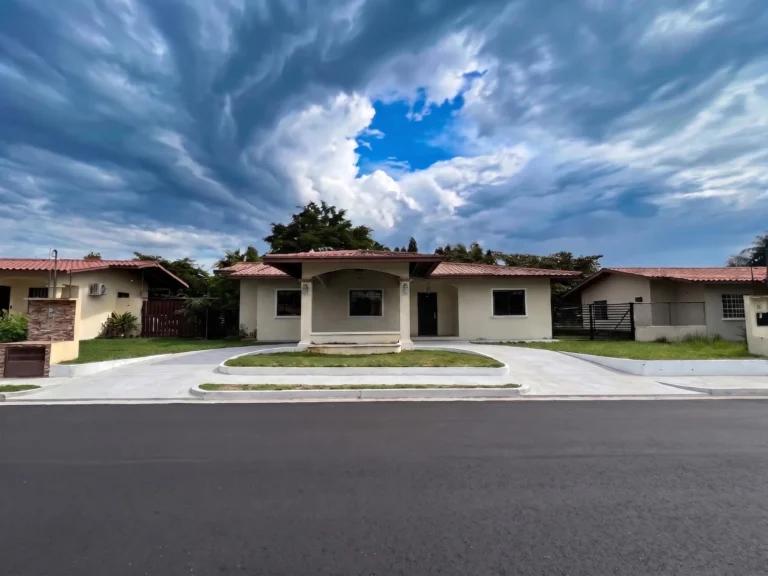 Casa en Venta en San Carlos Chiriqui Panamá | $160,000 | MLS# 25837
